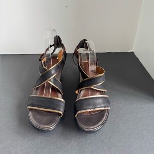 Naot GESTURE Black Leather Strappy Wedge Heel Sandal Size EU. 39